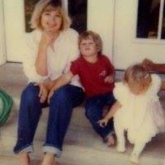 Meet your Posher, Glenis - Picture 1 of 1